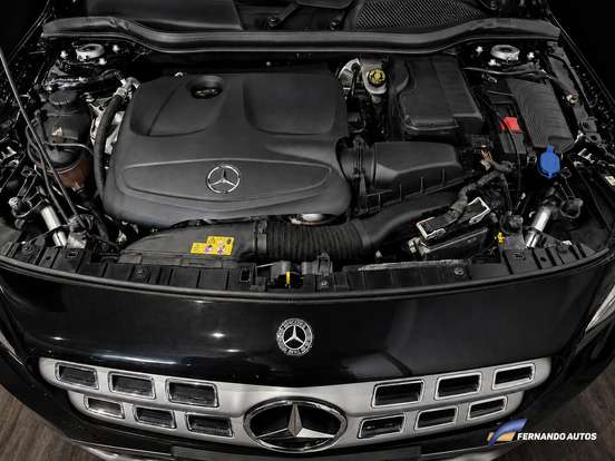 MERCEDES-BENZ-GLA 200-2018