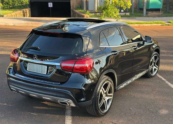MERCEDES-BENZ-GLA 250-2018