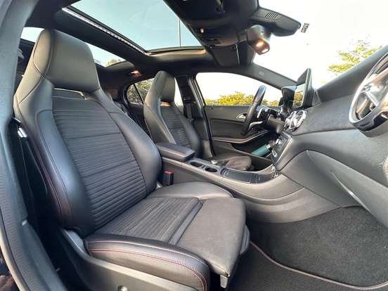 MERCEDES-BENZ-GLA 250-2018