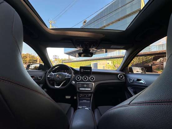 MERCEDES-BENZ-GLA 250-2018