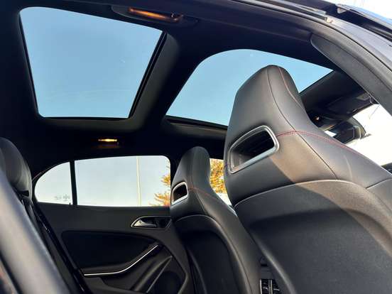 MERCEDES-BENZ-GLA 250-2018
