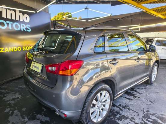 MITSUBISHI-ASX-2015