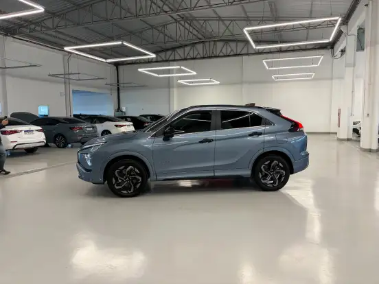 MITSUBISHI-ECLIPSE CROSS-2026