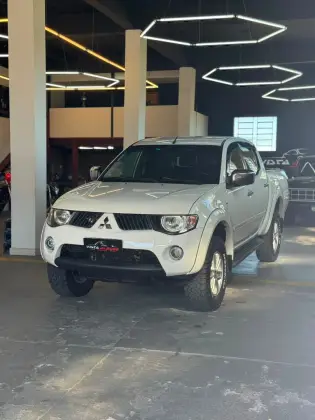 MITSUBISHI L200 2.5 GL 4X4 CD 8V TURBO DIESEL 4P MANUAL