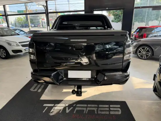 MITSUBISHI-L200 TRITON-2.4 16V TURBO DIESEL SPORT HPE CD 4P 4X4 AUTOMÁTICO MITSUBISHI-L200 TRITON-2019