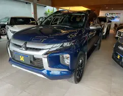 MITSUBISHI L200 TRITON 2.4 16V TURBO DIESEL SPORT HPE CD 4P 4X4 AUTOMÁTICO MITSUBISHI L200 TRITON 2.4 16V TURBO DIESEL SPORT HPE CD 4P 4X4 AUTOMÁTICO