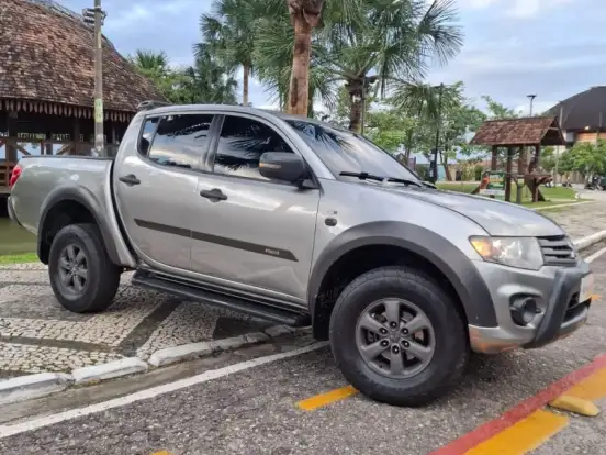 MITSUBISHI-L200 TRITON-3.2 GL 4X4 CD 16V TURBO INTERCOLER DIESEL 4P MANUAL MITSUBISHI-L200 TRITON-2017