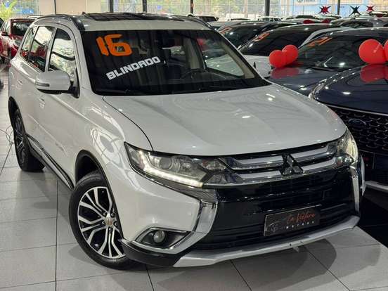 MITSUBISHI-OUTLANDER-2.0 16V GASOLINA 4P AUTOMÁTICO MITSUBISHI-OUTLANDER-2015