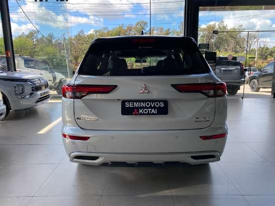 MITSUBISHI-OUTLANDER-2.4 PHEV SIGNATURE S-AWC DHT MITSUBISHI-OUTLANDER-2025