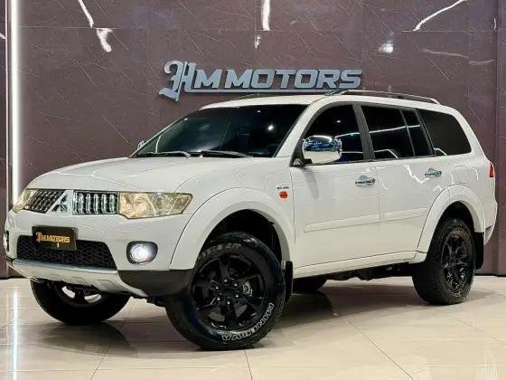 MITSUBISHI PAJERO 2.5 HD 4X4 8V TURBO INTERCOOLER DIESEL 4P MANUAL MITSUBISHI PAJERO 2.5 HD 4X4 8V TURBO INTERCOOLER DIESEL 4P MANUAL