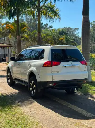 MITSUBISHI-PAJERO DAKAR-3.2 HPE 4X4 7 LUGARES 16V TURBO INTERCOOLER DIESEL 4P AUTOMÁTICO MITSUBISHI-PAJERO DAKAR-2013