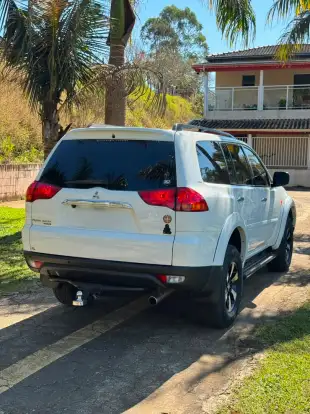 MITSUBISHI-PAJERO DAKAR-3.2 HPE 4X4 7 LUGARES 16V TURBO INTERCOOLER DIESEL 4P AUTOMÁTICO MITSUBISHI-PAJERO DAKAR-2013