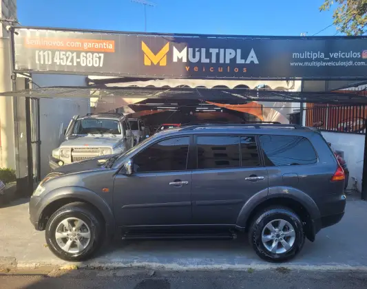 MITSUBISHI PAJERO DAKAR 3.5 HPE 7 LUGARES 4X4 V6 24V FLEX 4P AUTOMÁTICO MITSUBISHI PAJERO DAKAR 3.5 HPE 7 LUGARES 4X4 V6 24V FLEX 4P AUTOMÁTICO