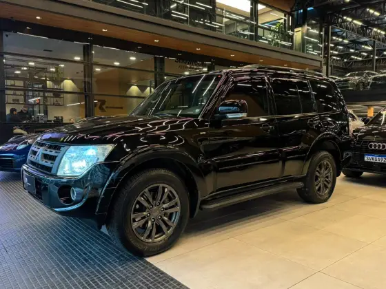 MITSUBISHI PAJERO FULL 3.8 HPE 4X4 V6 24V GASOLINA 4P AUTOMÁTICO