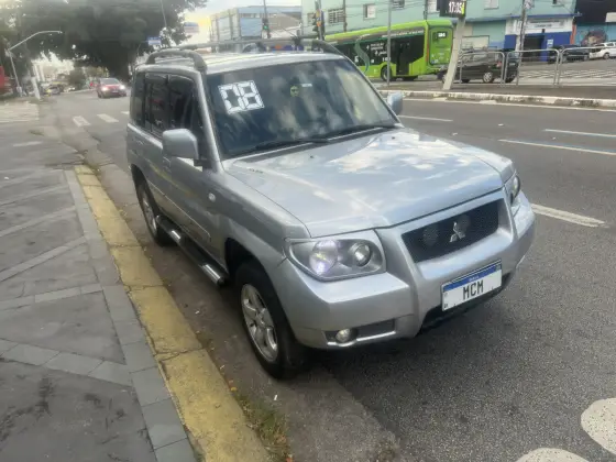 MITSUBISHI PAJERO TR4 2.0 4X4 16V 140CV FLEX 4P AUTOMÁTICO MITSUBISHI PAJERO TR4 2.0 4X4 16V 140CV FLEX 4P AUTOMÁTICO