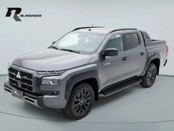 MITSUBISHI TRITON 2.4 BITURBO DIESEL CD KATANA 4X4 AUTOMÁTICO MITSUBISHI TRITON 2.4 BITURBO DIESEL CD KATANA 4X4 AUTOMÁTICO
