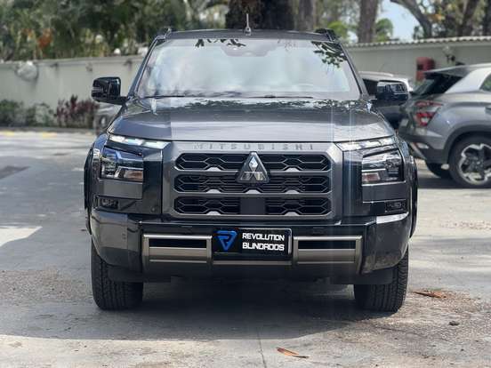 MITSUBISHI-TRITON-2.4 BITURBO DIESEL CD KATANA 4X4 AUTOMÁTICO MITSUBISHI-TRITON-2025