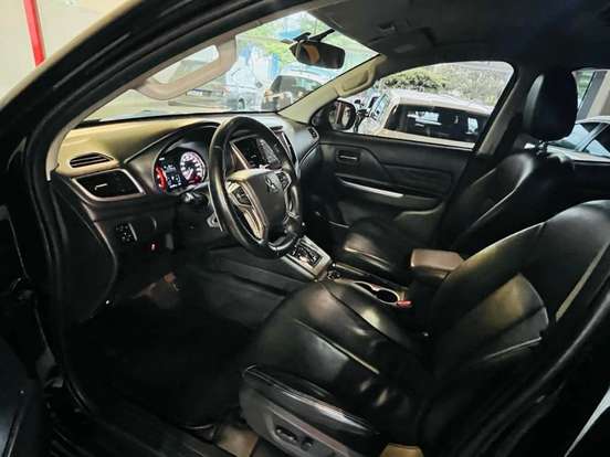 MITSUBISHI-L200 TRITON-2.4 16V TURBO DIESEL SPORT HPE CD 4P 4X4 AUTOMÁTICO MITSUBISHI-L200 TRITON-2021