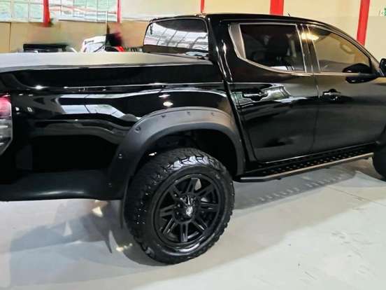 MITSUBISHI-L200 TRITON-2.4 16V TURBO DIESEL SPORT HPE CD 4P 4X4 AUTOMÁTICO MITSUBISHI-L200 TRITON-2021