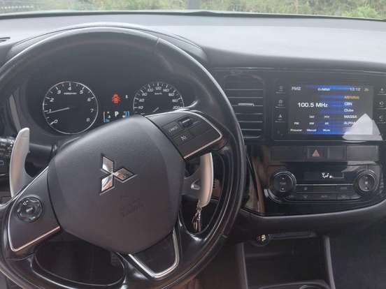 MITSUBISHI-OUTLANDER-2.0 16V GASOLINA 4P AUTOMÁTICO MITSUBISHI-OUTLANDER-2015