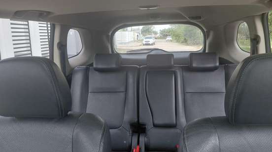 MITSUBISHI-OUTLANDER-2015