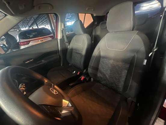 NISSAN-KICKS-2023