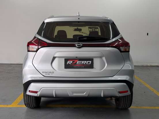 NISSAN-KICKS PLAY-2025