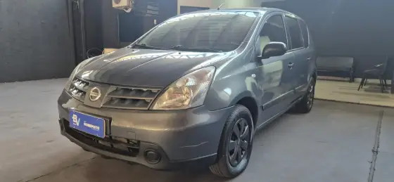 NISSAN LIVINA 1.8 SL 16V FLEX 4P AUTOMÁTICO NISSAN LIVINA 1.8 SL 16V FLEX 4P AUTOMÁTICO