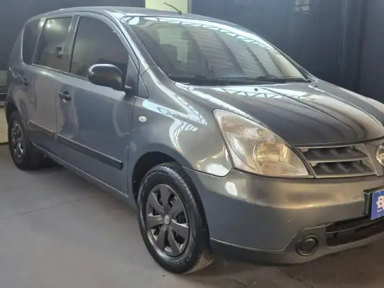 NISSAN-LIVINA-1.8 SL 16V FLEX 4P AUTOMÁTICO NISSAN-LIVINA-2009