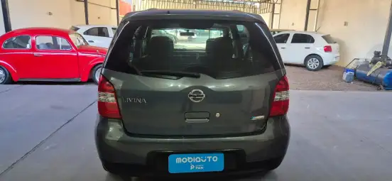 NISSAN-LIVINA-2009