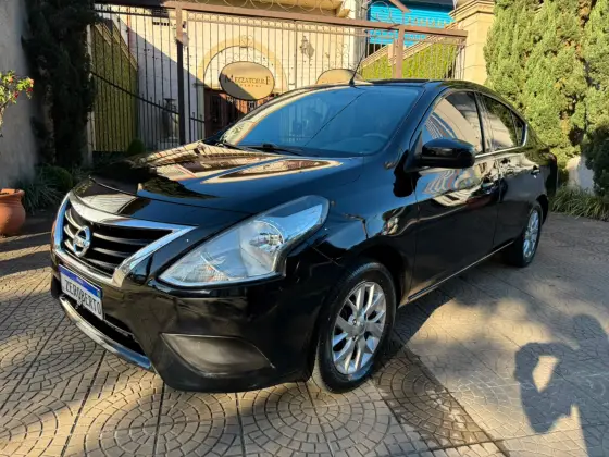 NISSAN VERSA 1.6 16V FLEXSTART SV 4P XTRONIC NISSAN VERSA 1.6 16V FLEXSTART SV 4P XTRONIC