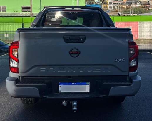 NISSAN-FRONTIER-2022