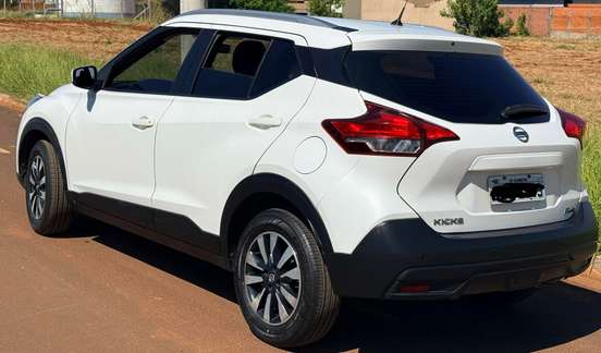 NISSAN-KICKS-2018