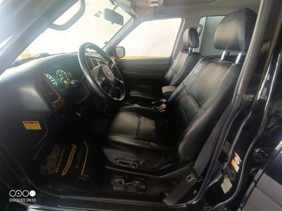 NISSAN-PATHFINDER-2004