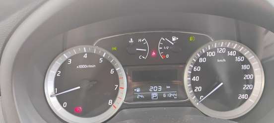 NISSAN-SENTRA-2014