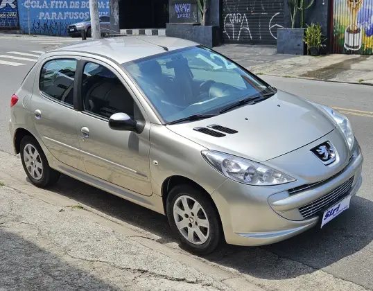 PEUGEOT 207 1.4 XR 8V FLEX 4P MANUAL PEUGEOT 207 1.4 XR 8V FLEX 4P MANUAL