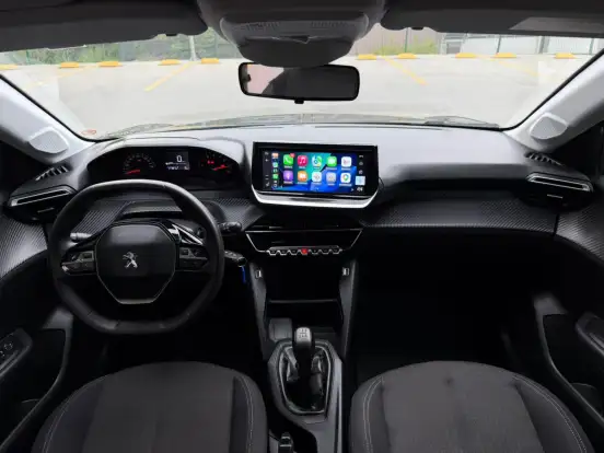 PEUGEOT-208-2023