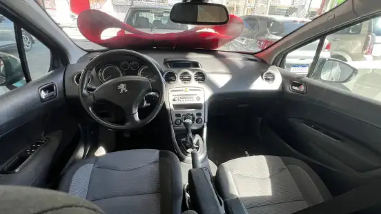 PEUGEOT-308-2013