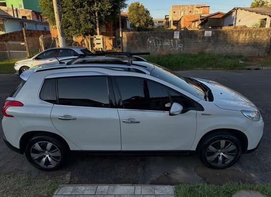 PEUGEOT-2008-2016