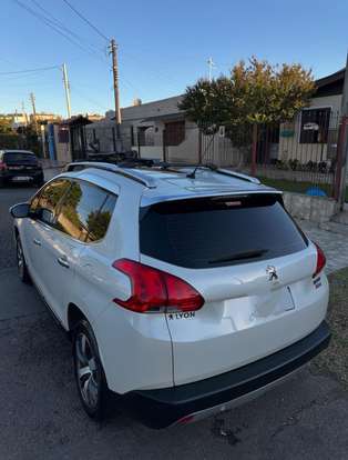 PEUGEOT-2008-2016