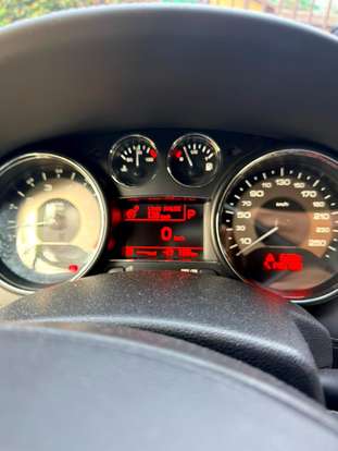 PEUGEOT-RCZ-2014