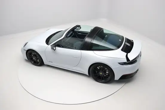 PORSCHE-911-2023