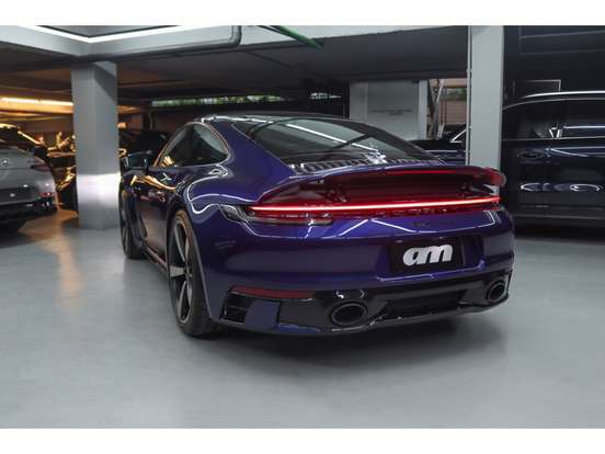 PORSCHE-911-2024
