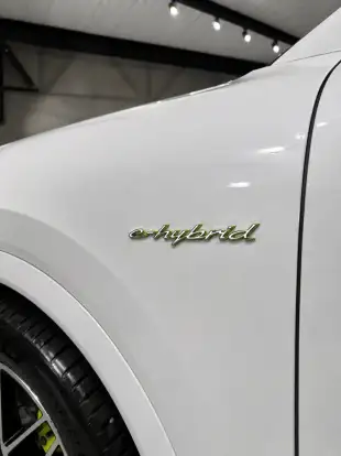 PORSCHE-CAYENNE-2024