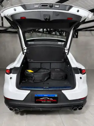 PORSCHE-CAYENNE-2024