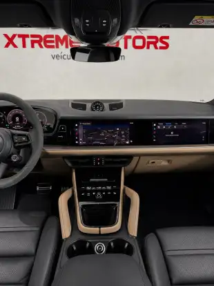 PORSCHE-CAYENNE-2024