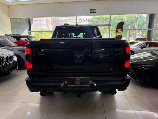 RAM-1500-5.7 V8 GASOLINA REBEL CD 4X4 AUTOMÁTICO RAM-1500-2023