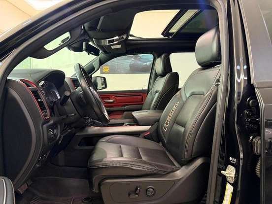 RAM-1500-5.7 V8 GASOLINA REBEL CD 4X4 AUTOMÁTICO RAM-1500-2023