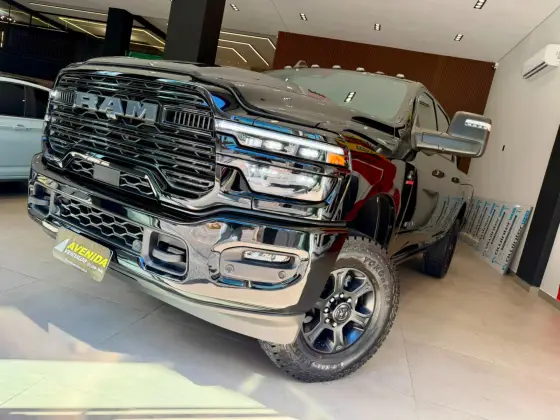 RAM 3500 6.7 I6 TURBO DIESEL LARAMIE NIGHT EDITION CD 4X4 AUTOMÁTICO RAM 3500 6.7 I6 TURBO DIESEL LARAMIE NIGHT EDITION CD 4X4 AUTOMÁTICO