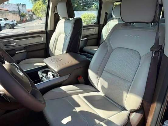 RAM-1500-3.0 HURRICANE 6 BITURBO GASOLINA LARAMIE CD 4X4 AUTOMÁTICO RAM-1500-2024